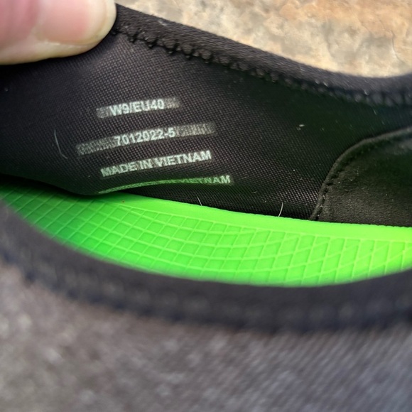 Oofos Eezee Slip On Shoes Size 9/40 - Picture 6 of 9